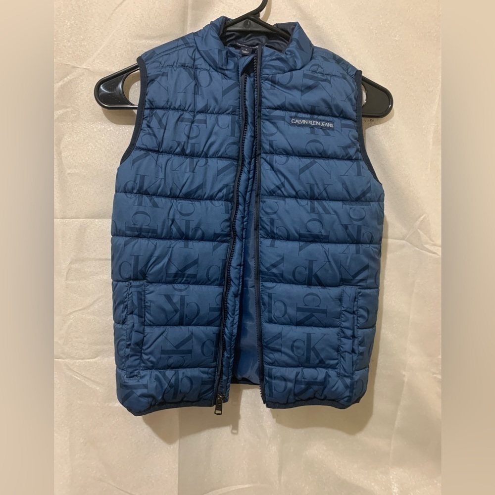 Kids Calvin Klein jeans boys size 7 blue winter vest